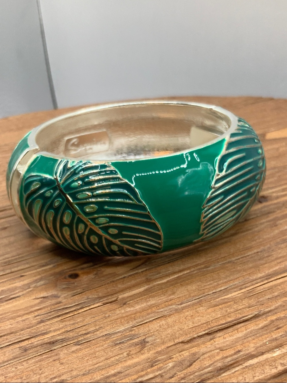 Sequin Wide Green Enamel Leaf-Embossed Silver Tone Accent Hinged Bangle